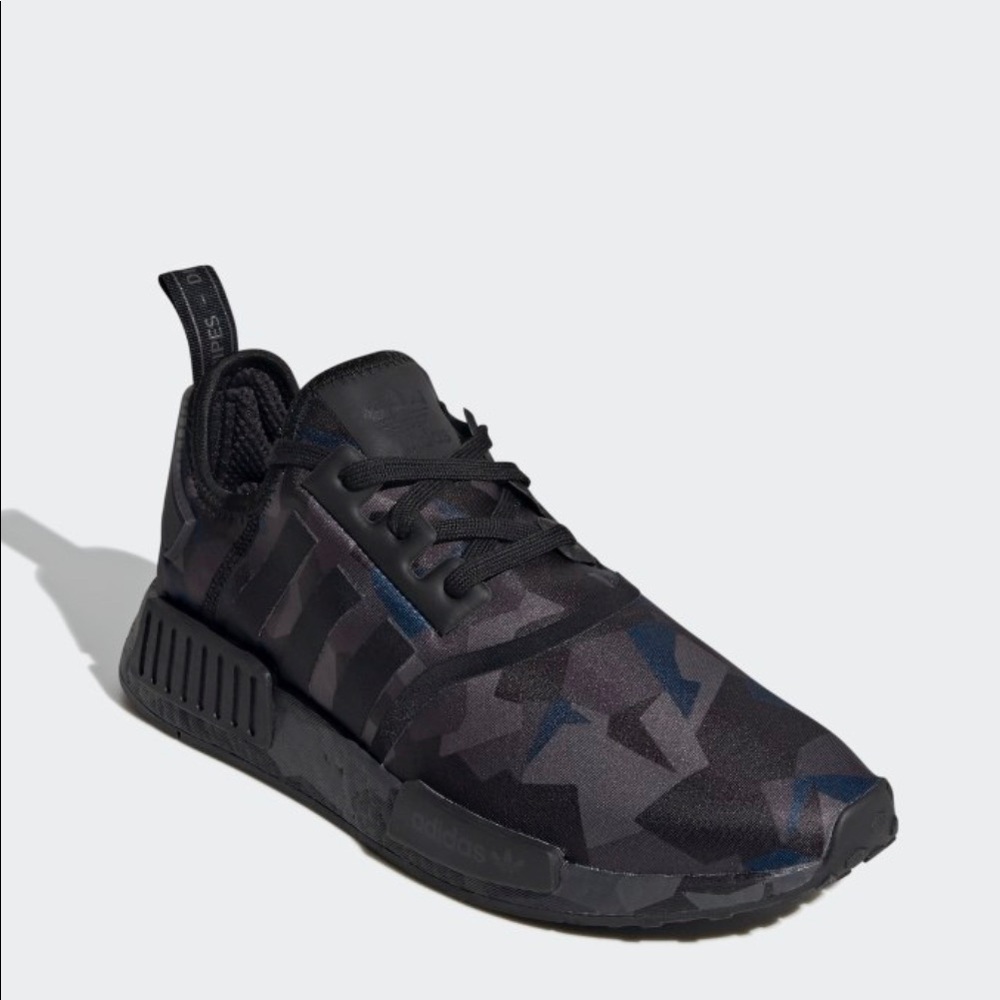Adidas NMD_R1 SHOES